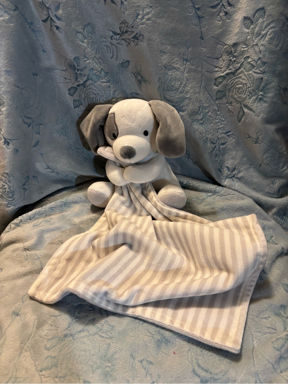Plush Gray & White Puppy Lovey Blanket - Soft Security Toy